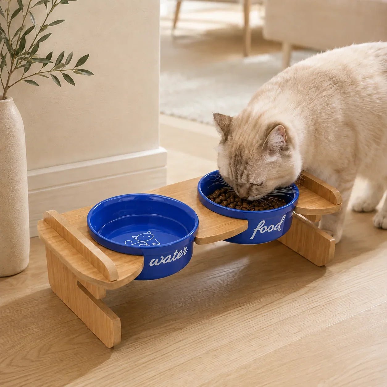 Kedi Havsız Meow Kobalt Mavisi ikili seramik setten mama yerken